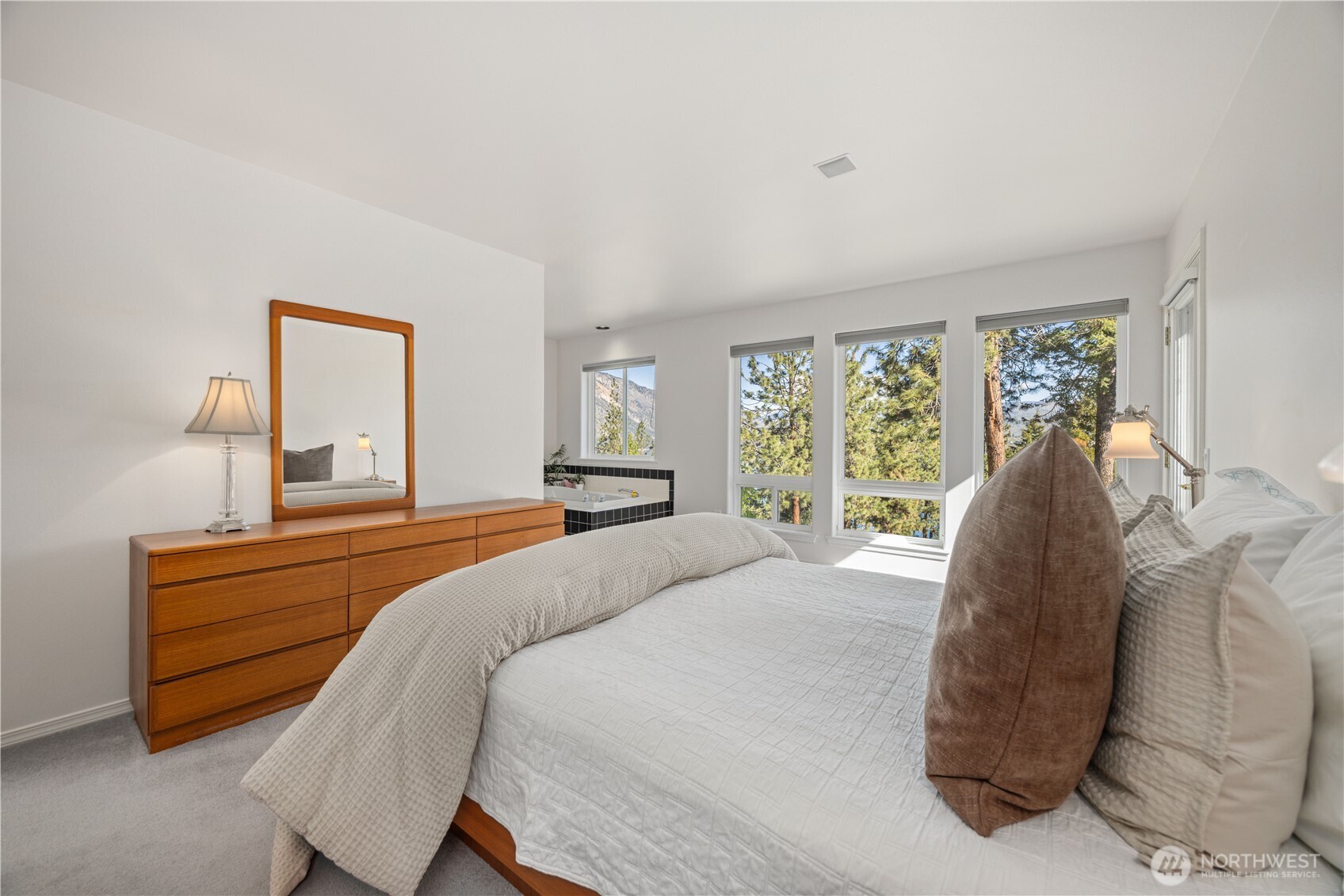 7379 Ridgeview Drive Property Photo 20