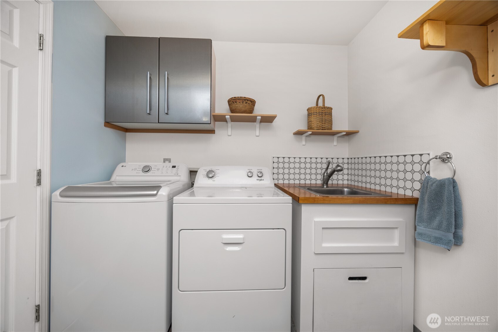 7379 Ridgeview Drive Property Photo 30