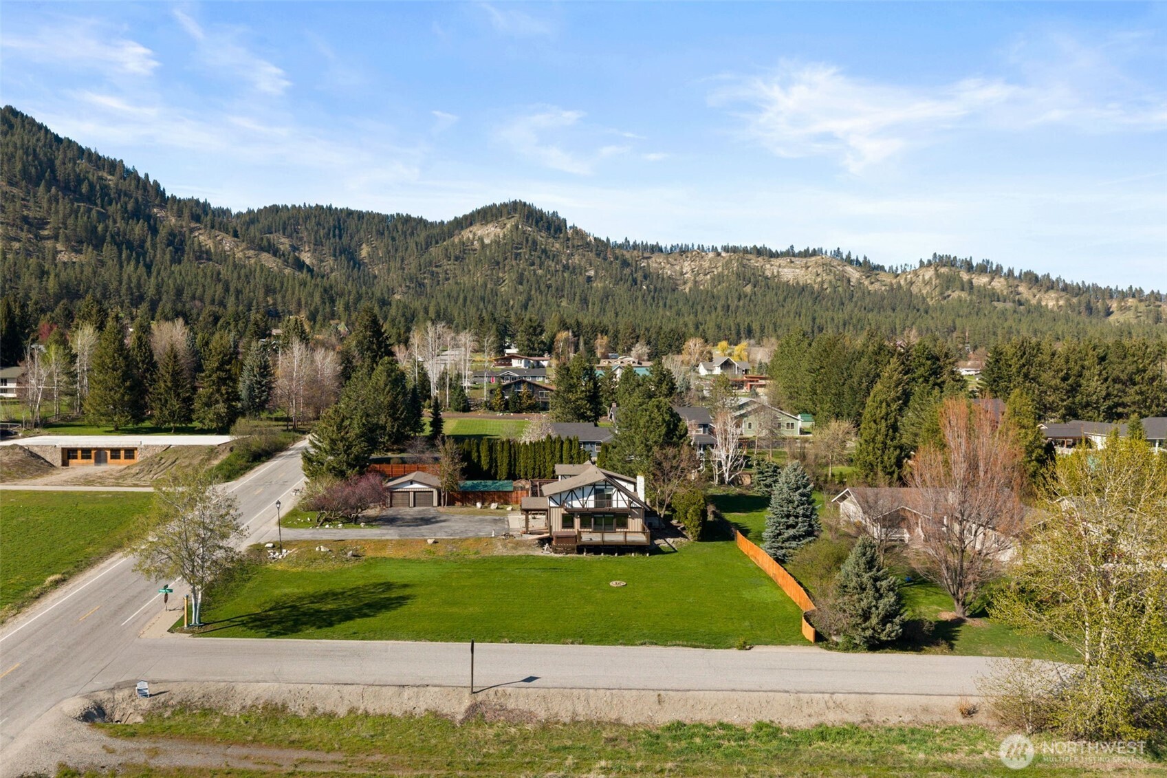 10285 Ski Hill Drive Property Photo 1