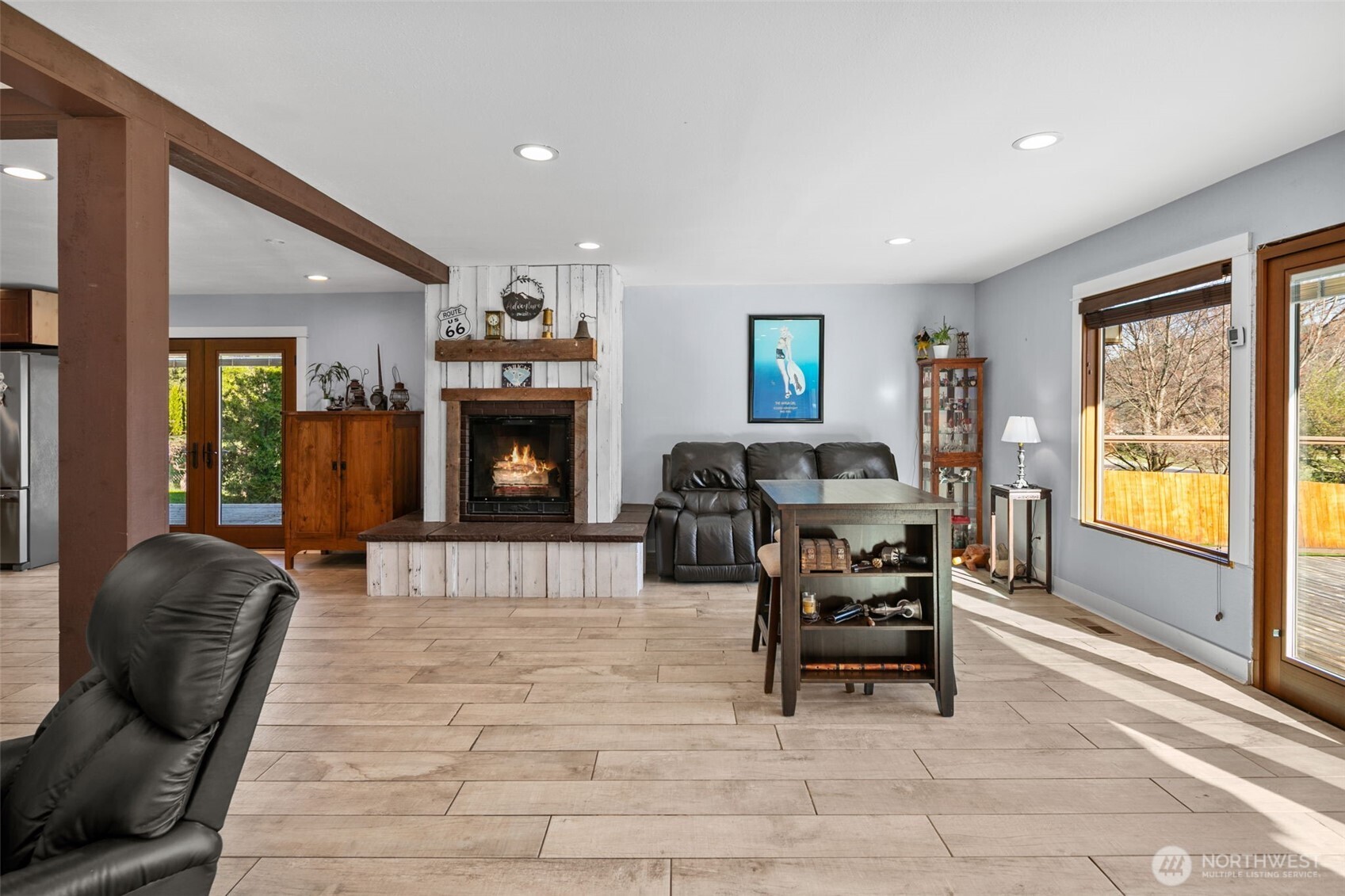 10285 Ski Hill Drive Property Photo 8