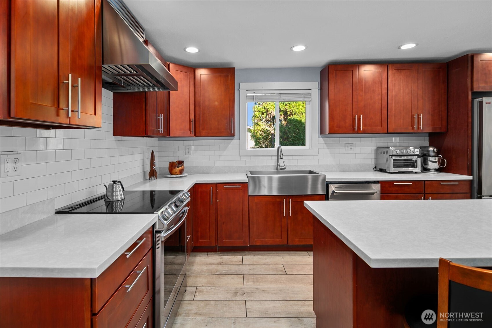 10285 Ski Hill Drive Property Photo 12