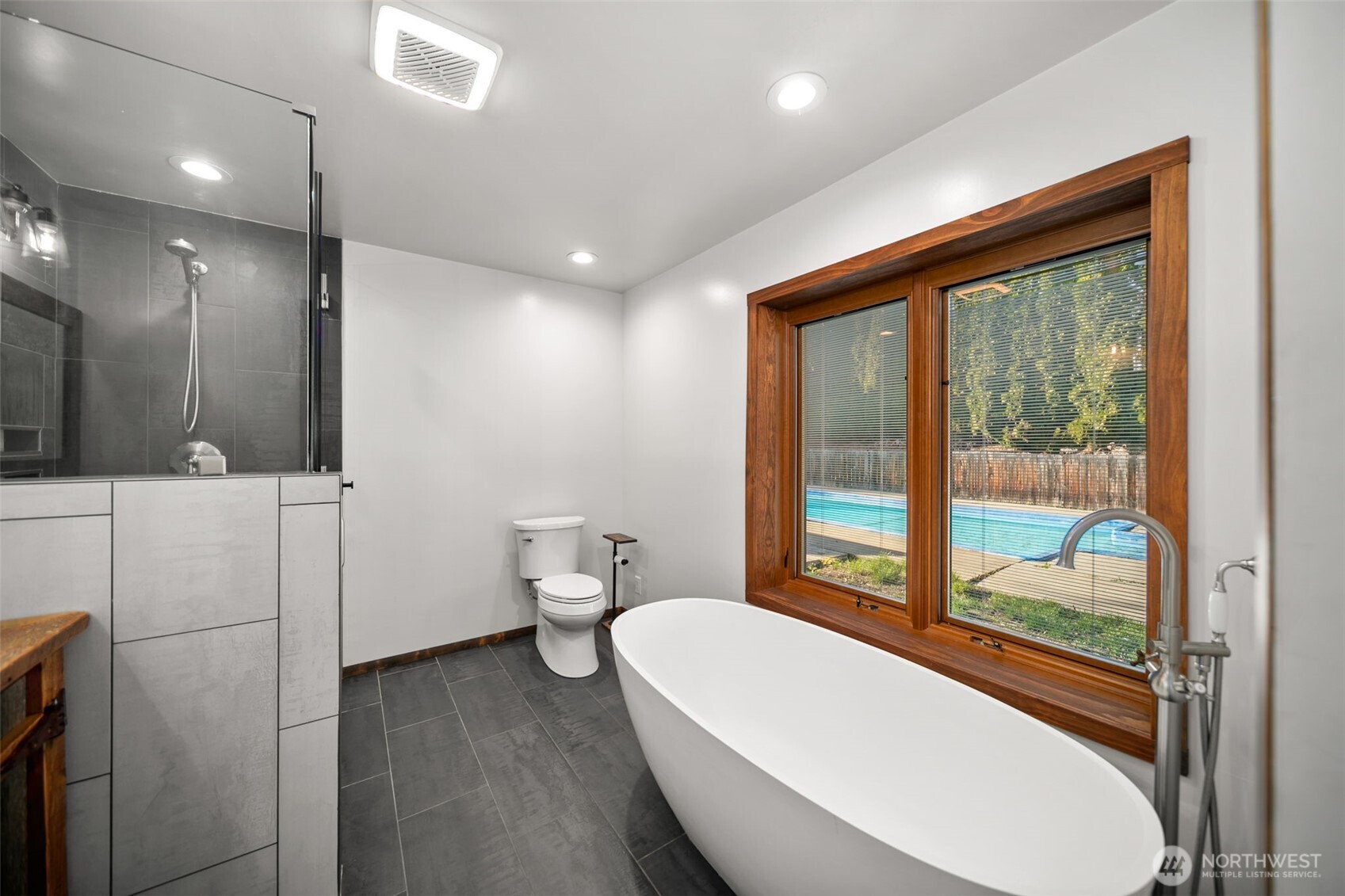 10285 Ski Hill Drive Property Photo 18