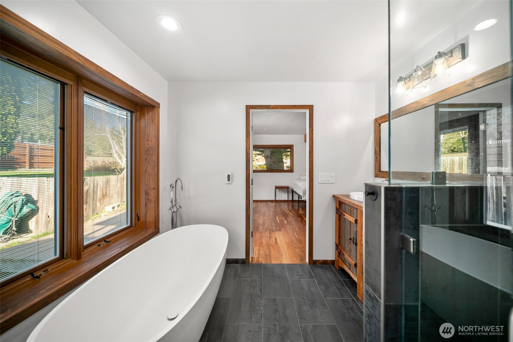 10285 Ski Hill Drive Property Photo 19