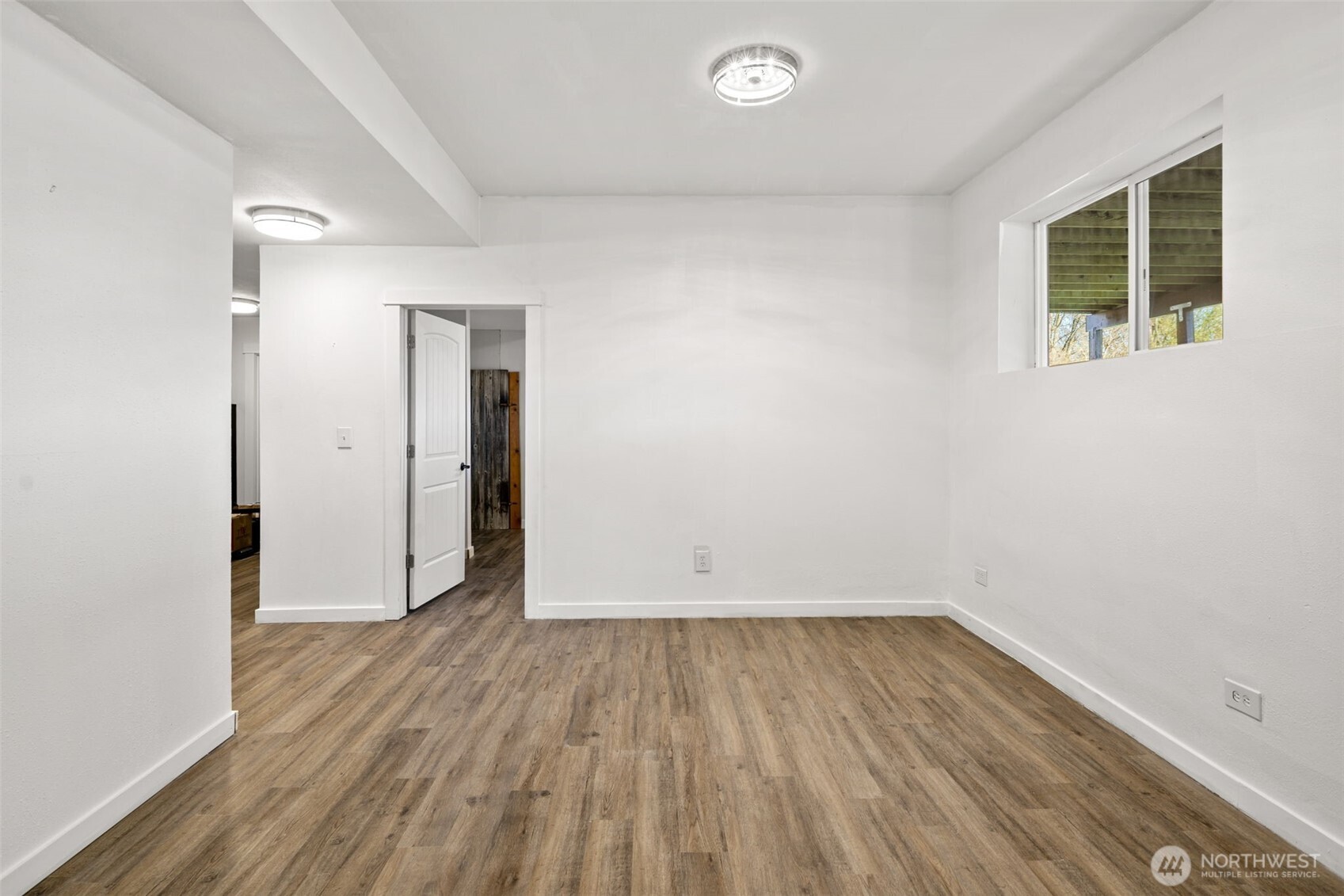 10285 Ski Hill Drive Property Photo 22