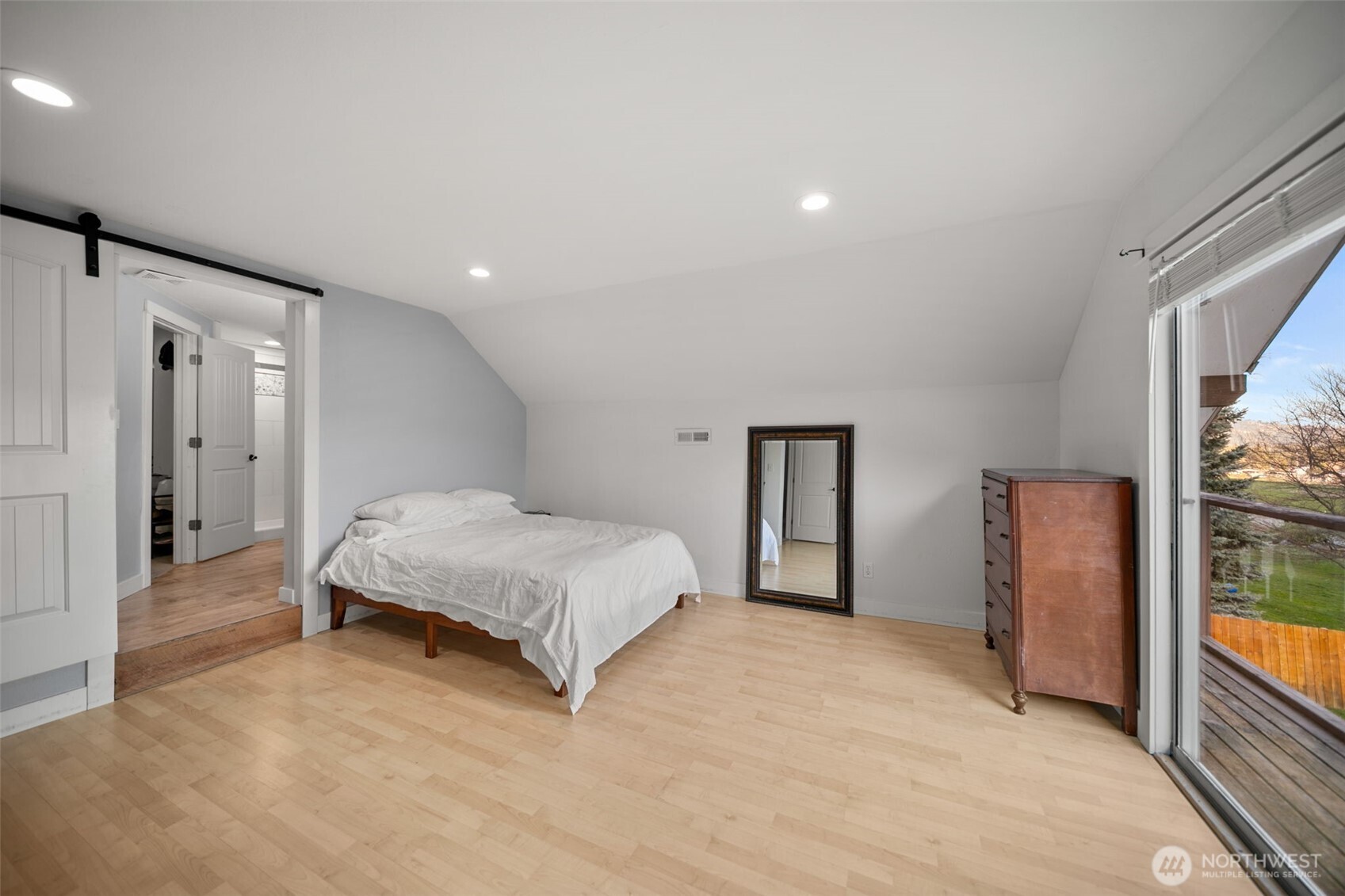 10285 Ski Hill Drive Property Photo 27