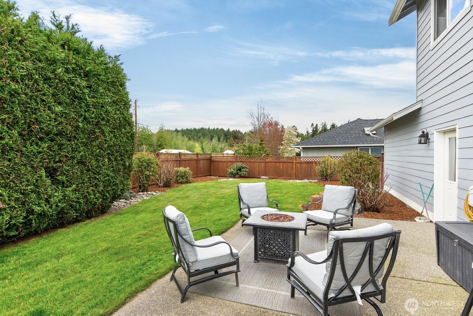 2215 37th Court Property Photo 32