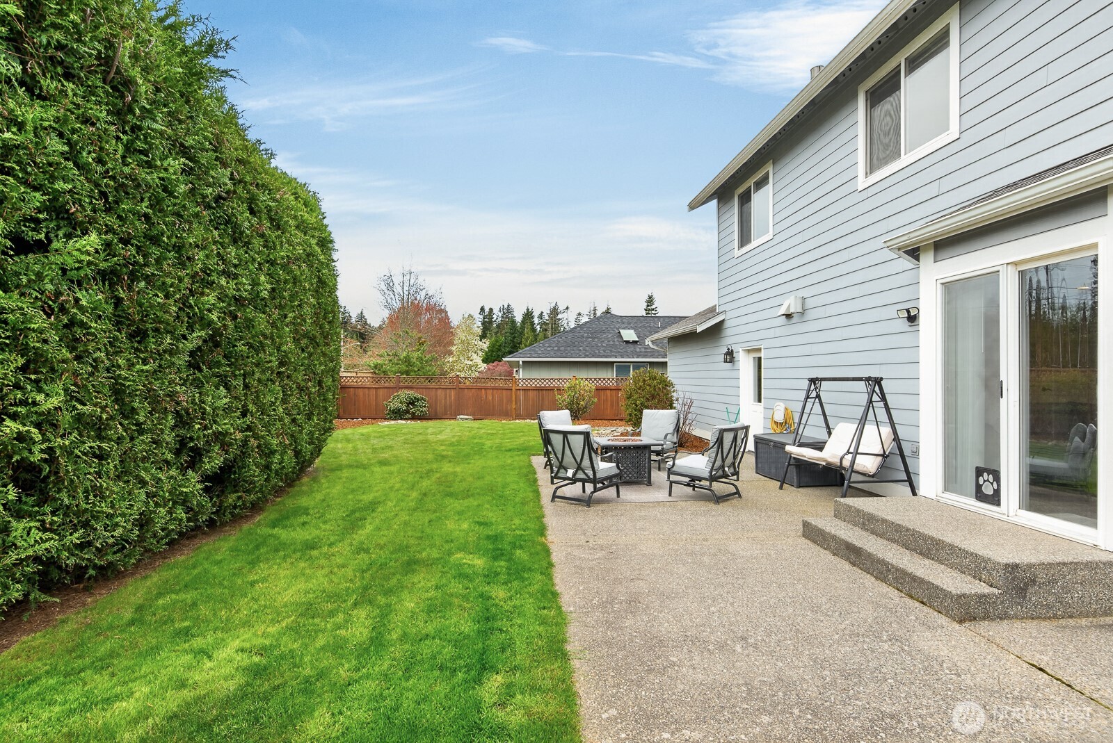 2215 37th Court Property Photo 33