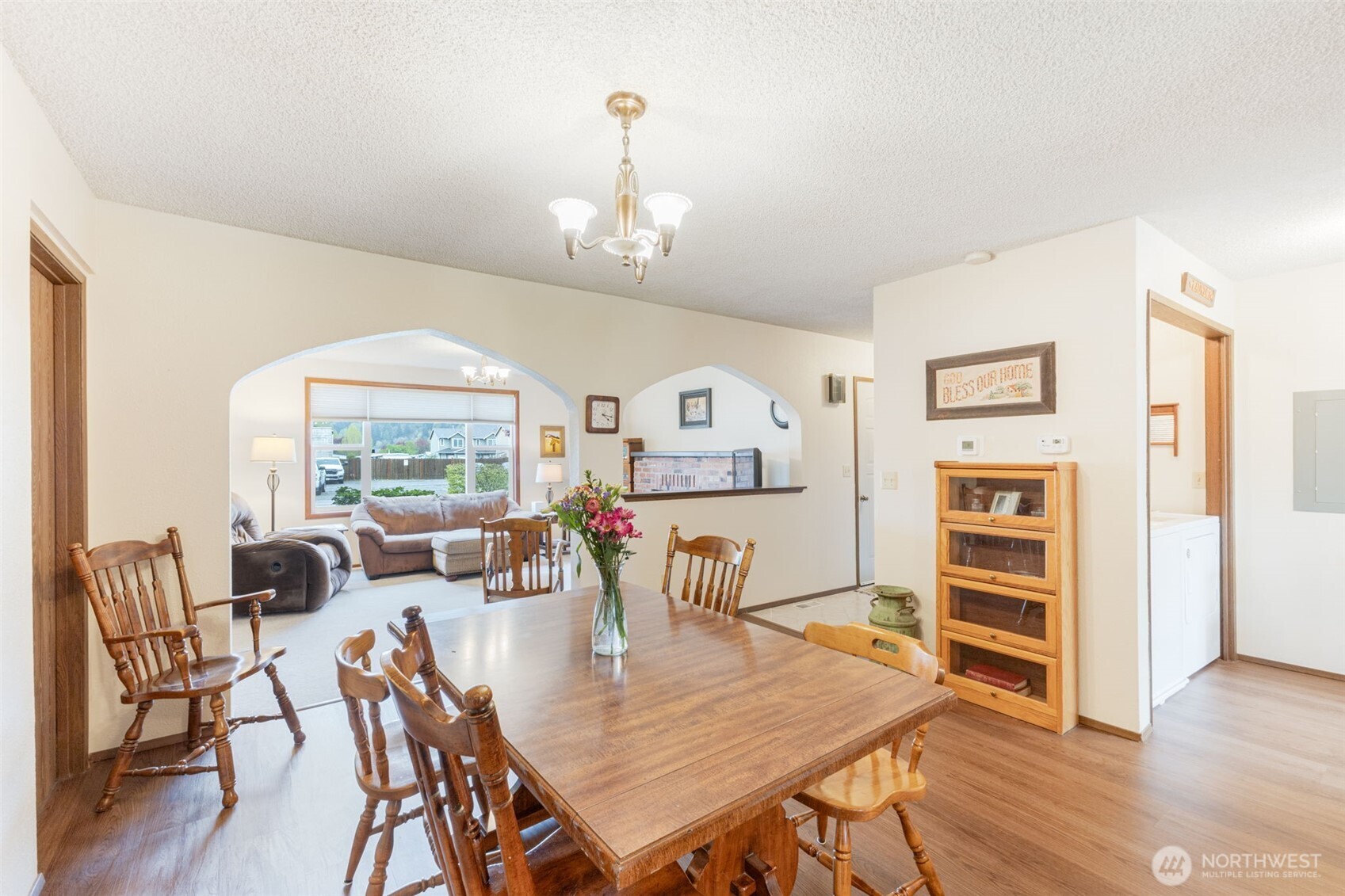 15120 Elm Street Property Photo 6
