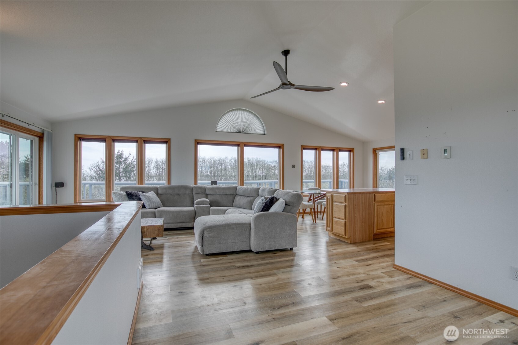 171 Marine View Drive Property Photo 5