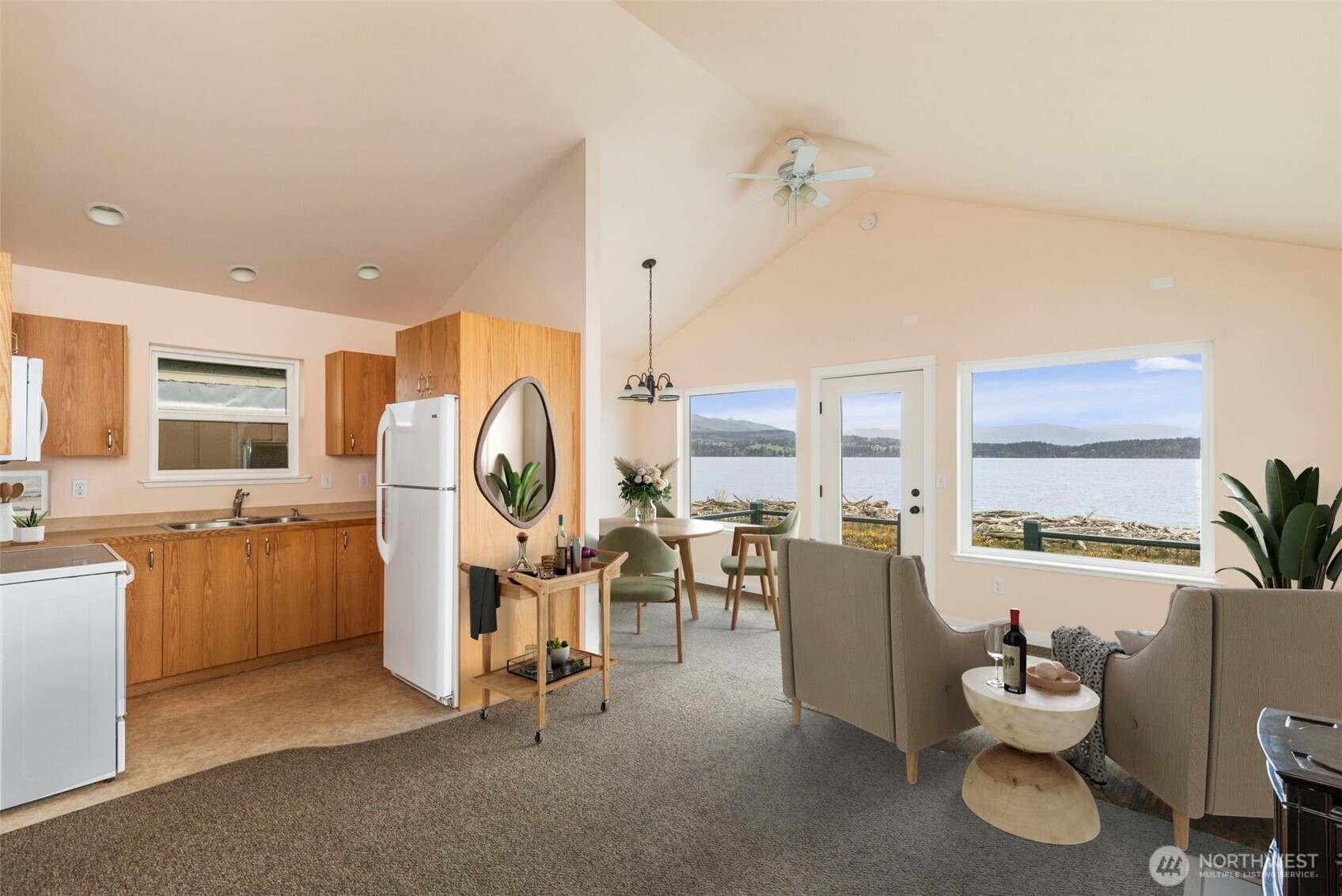 840 Beckett Point Road Property Photo 7