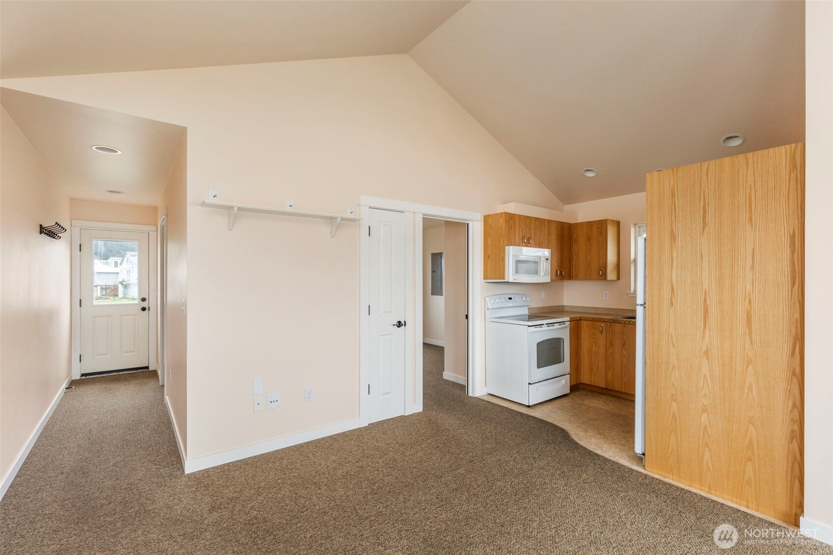 840 Beckett Point Road Property Photo 13