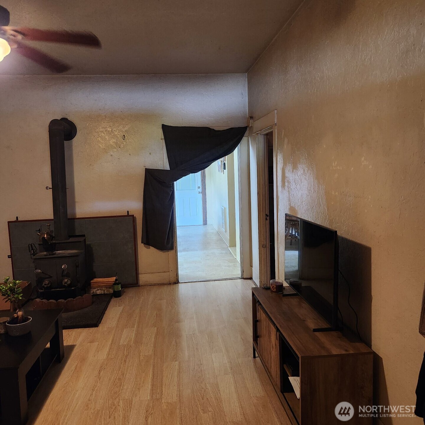 252 4th Street Property Photo 3