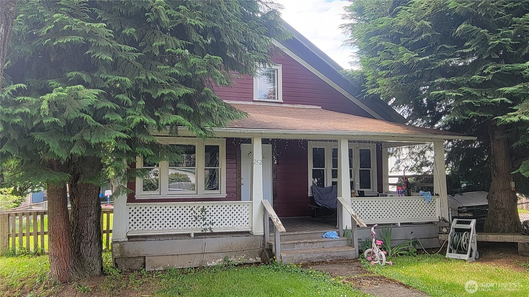 252 4th Street Property Photo 14