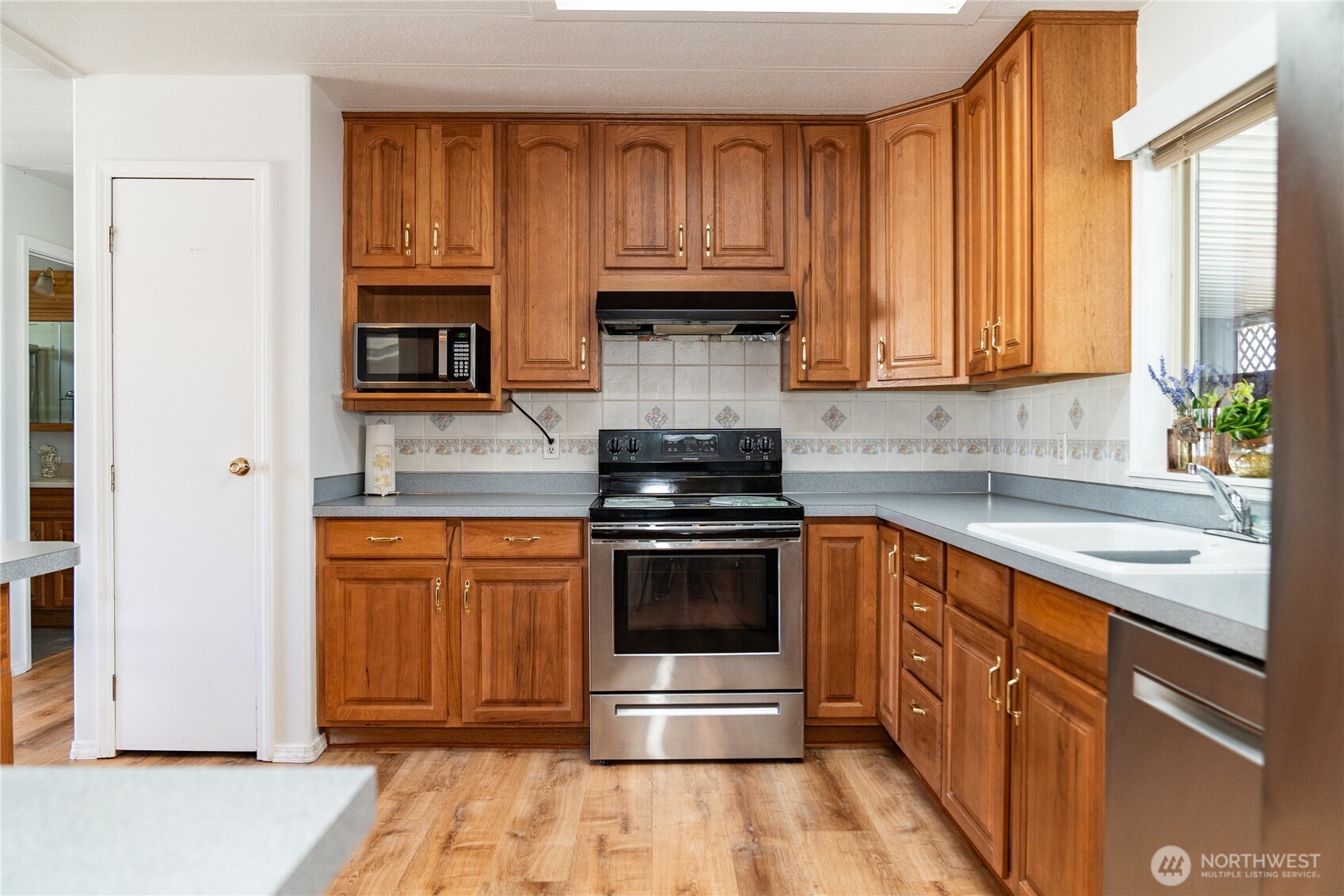 6 Donder Road Property Photo 11