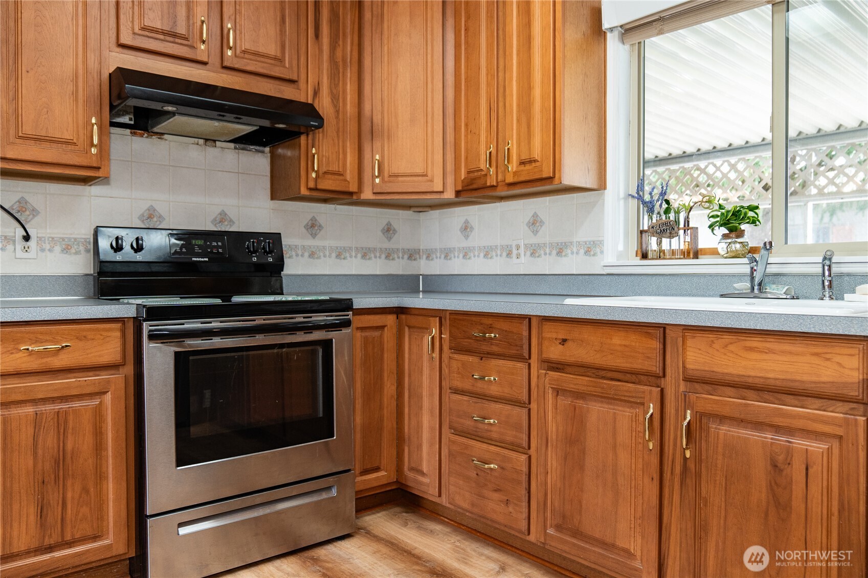 6 Donder Road Property Photo 14