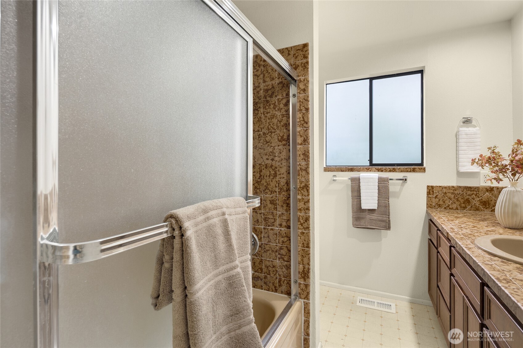 12511 37th Avenue Property Photo 26