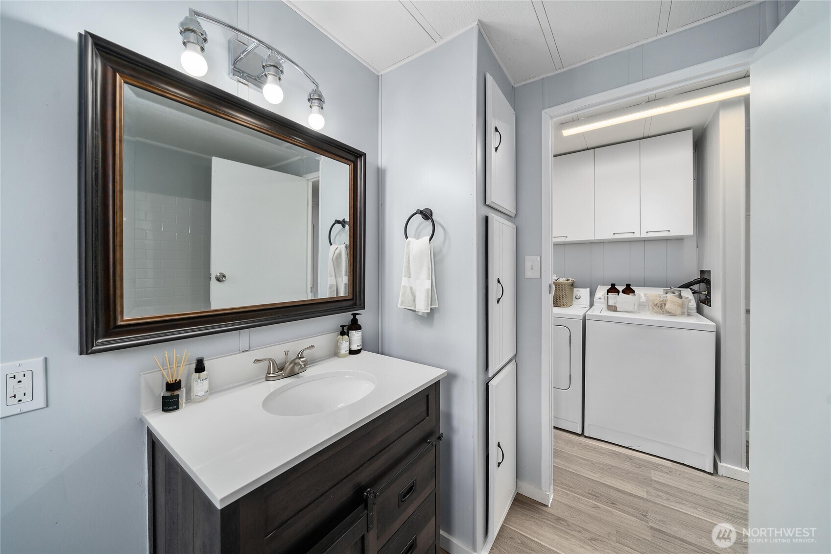 17103 Spanaway Loop Road 36 Property Photo 11