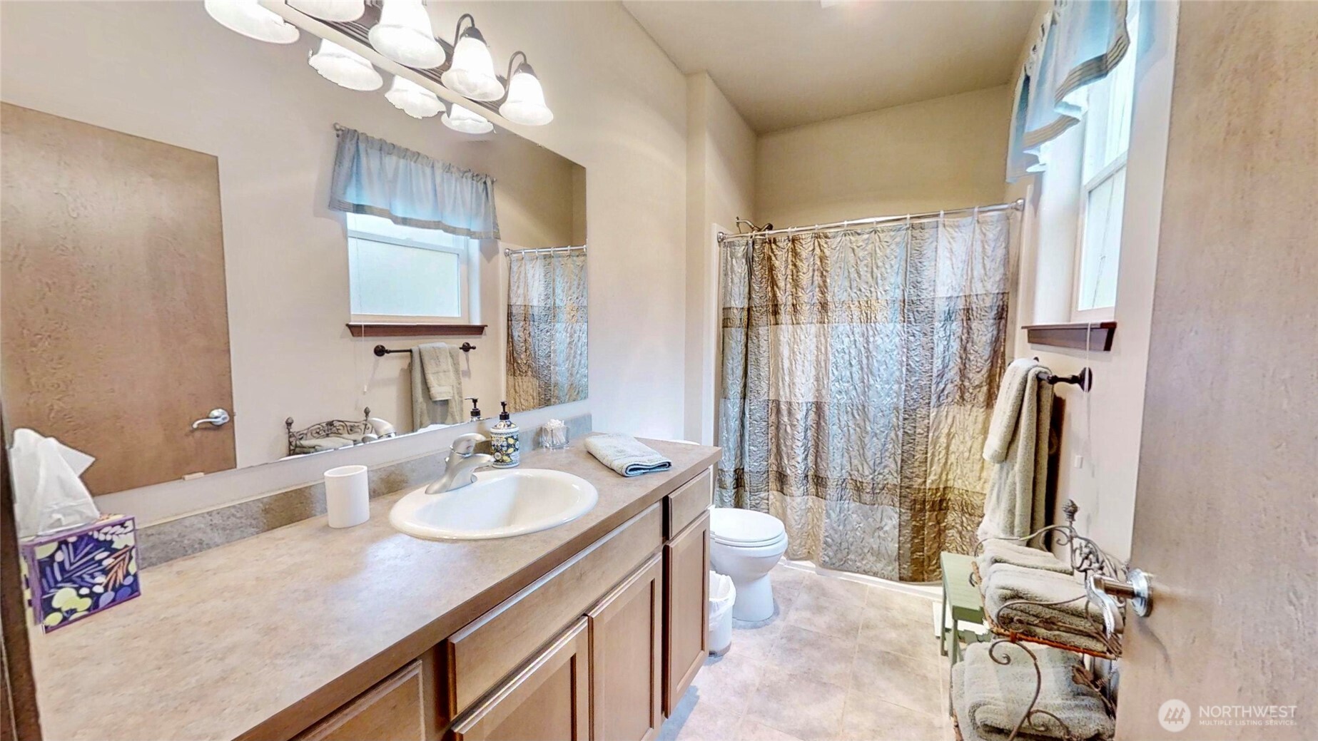 4709 Stonegate Street Property Photo 14