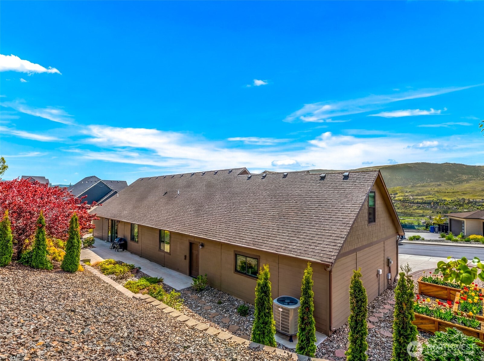2741 Se Falcon View Drive Property Photo 5