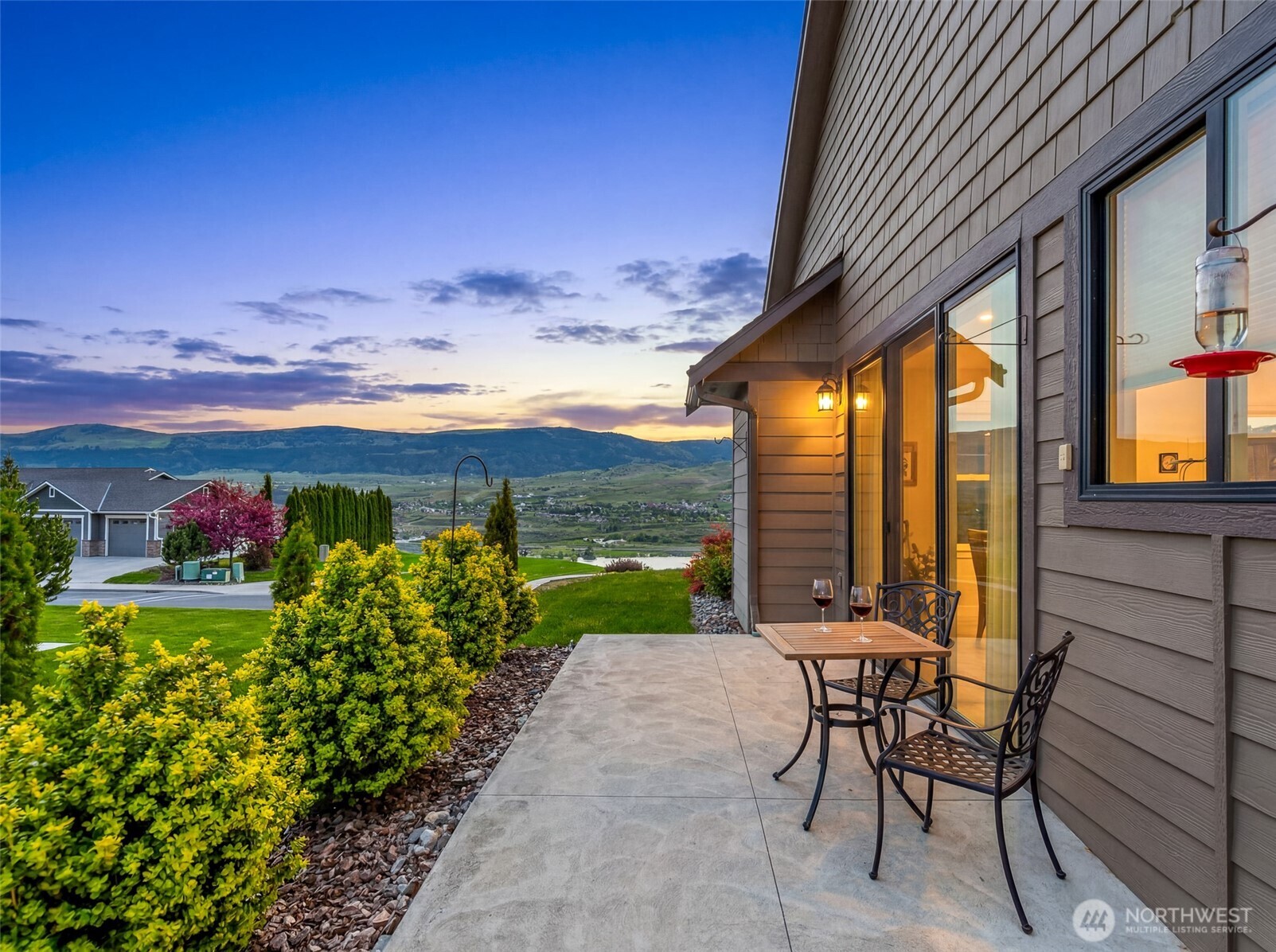 2741 Se Falcon View Drive Property Photo 6