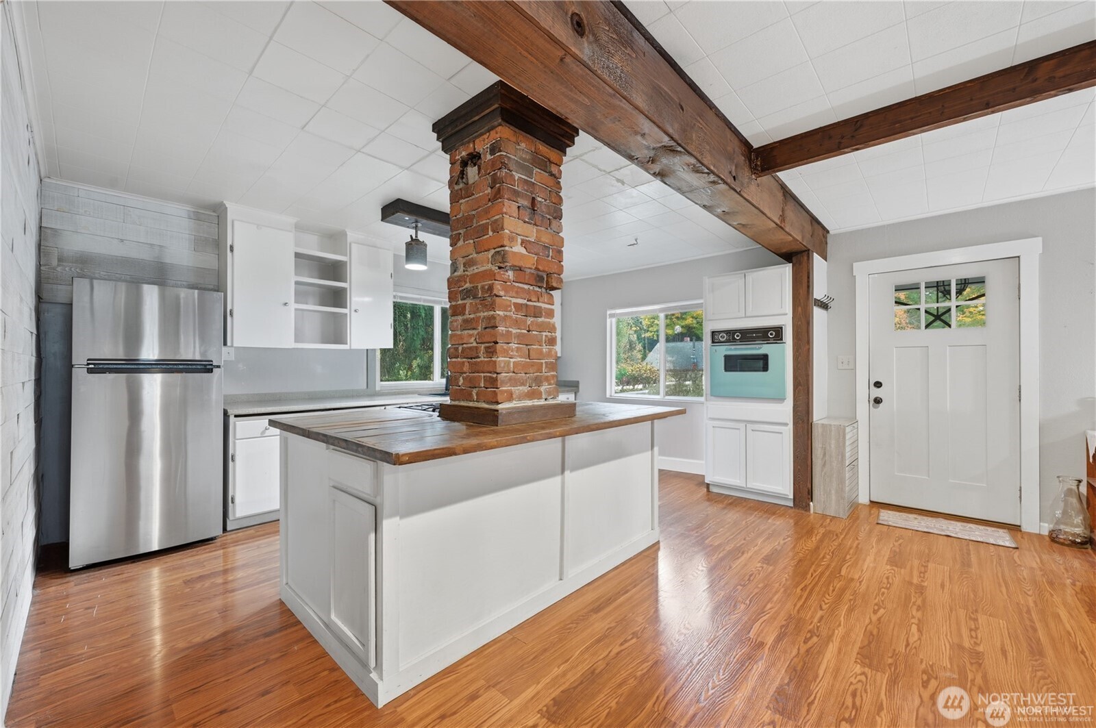1336 Sidney Avenue Property Photo 3