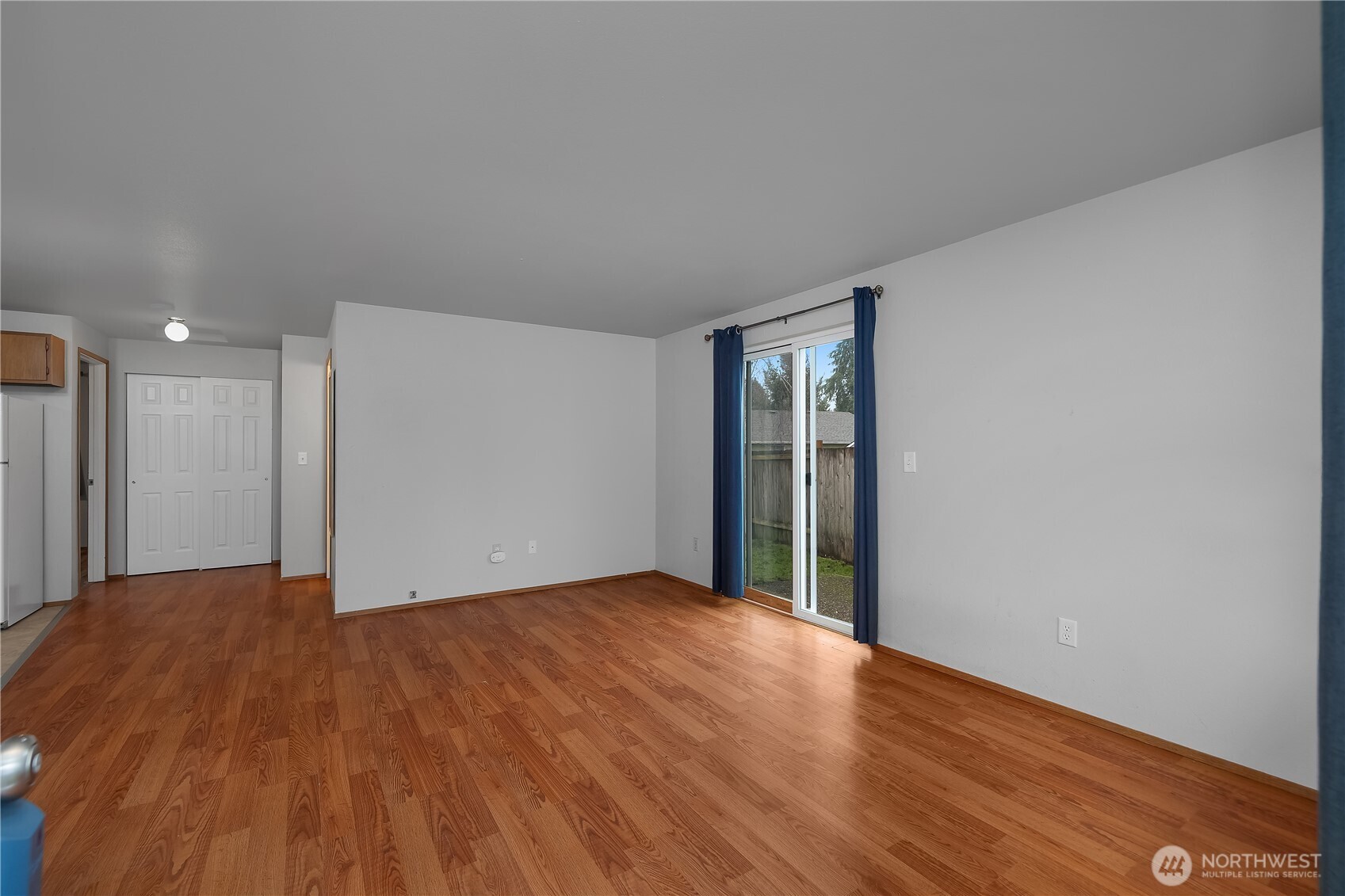 4938 Wilshire Court A & B Property Photo 3