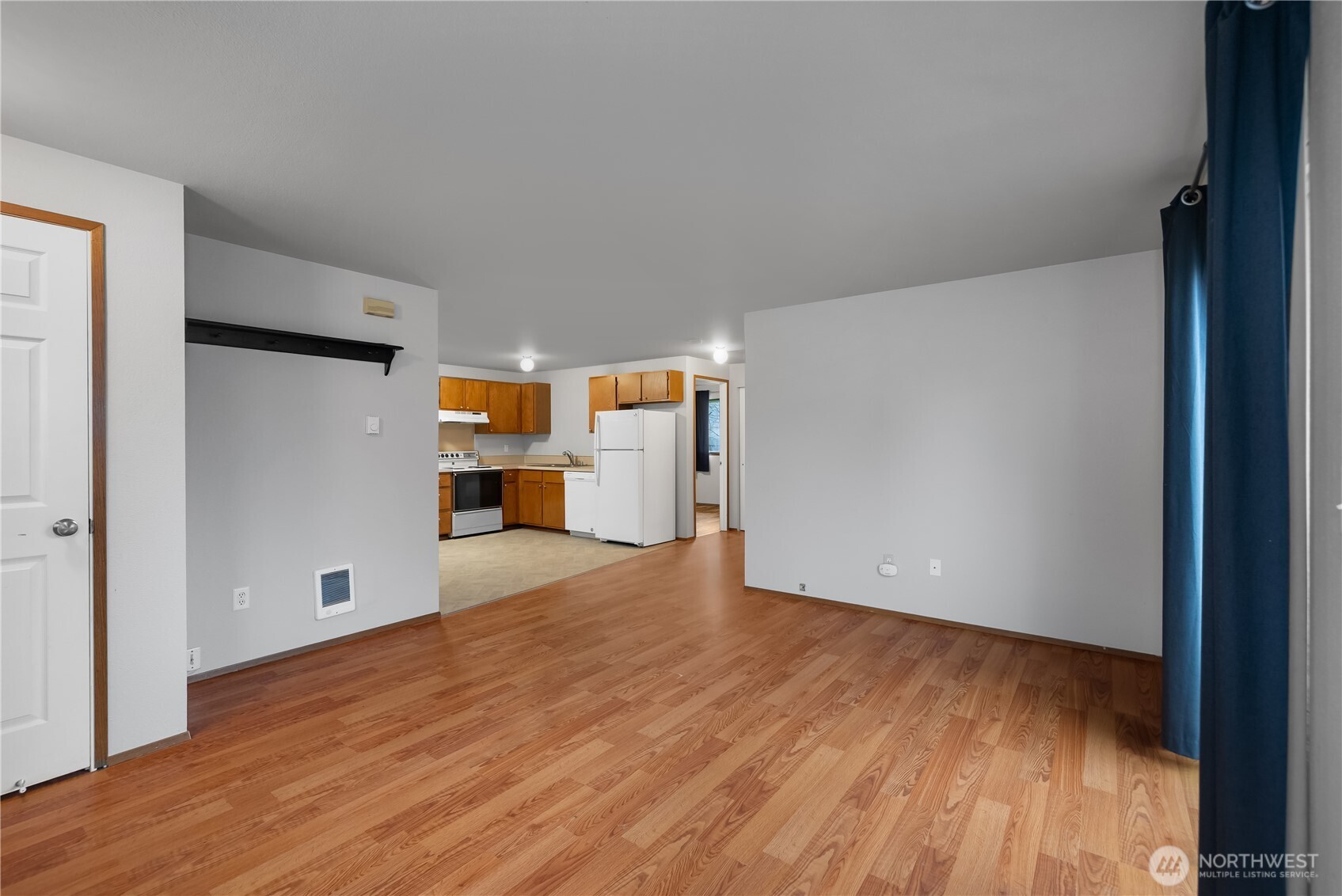 4938 Wilshire Court A & B Property Photo 7