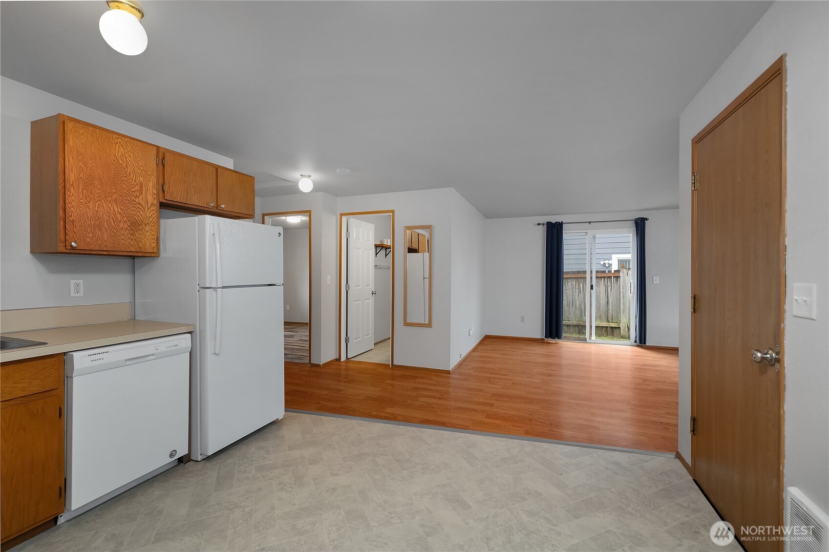4938 Wilshire Court A & B Property Photo 11