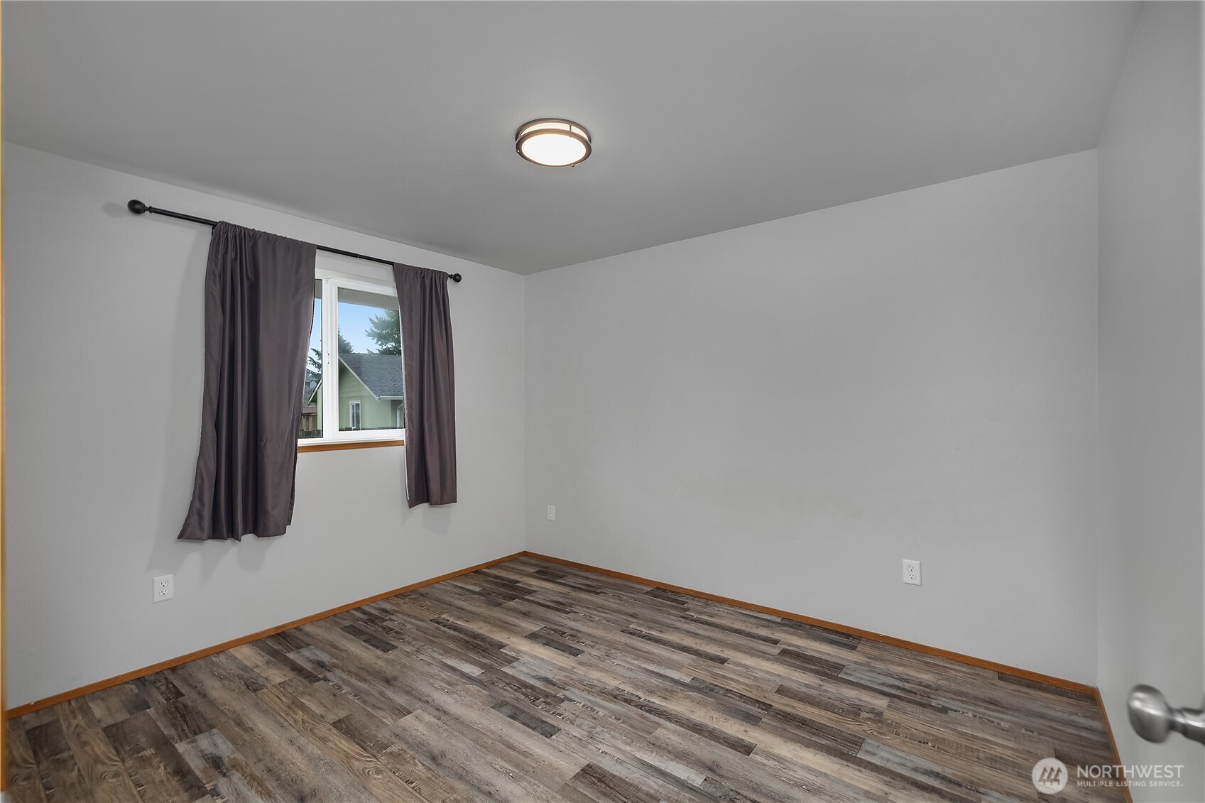 4938 Wilshire Court A & B Property Photo 19