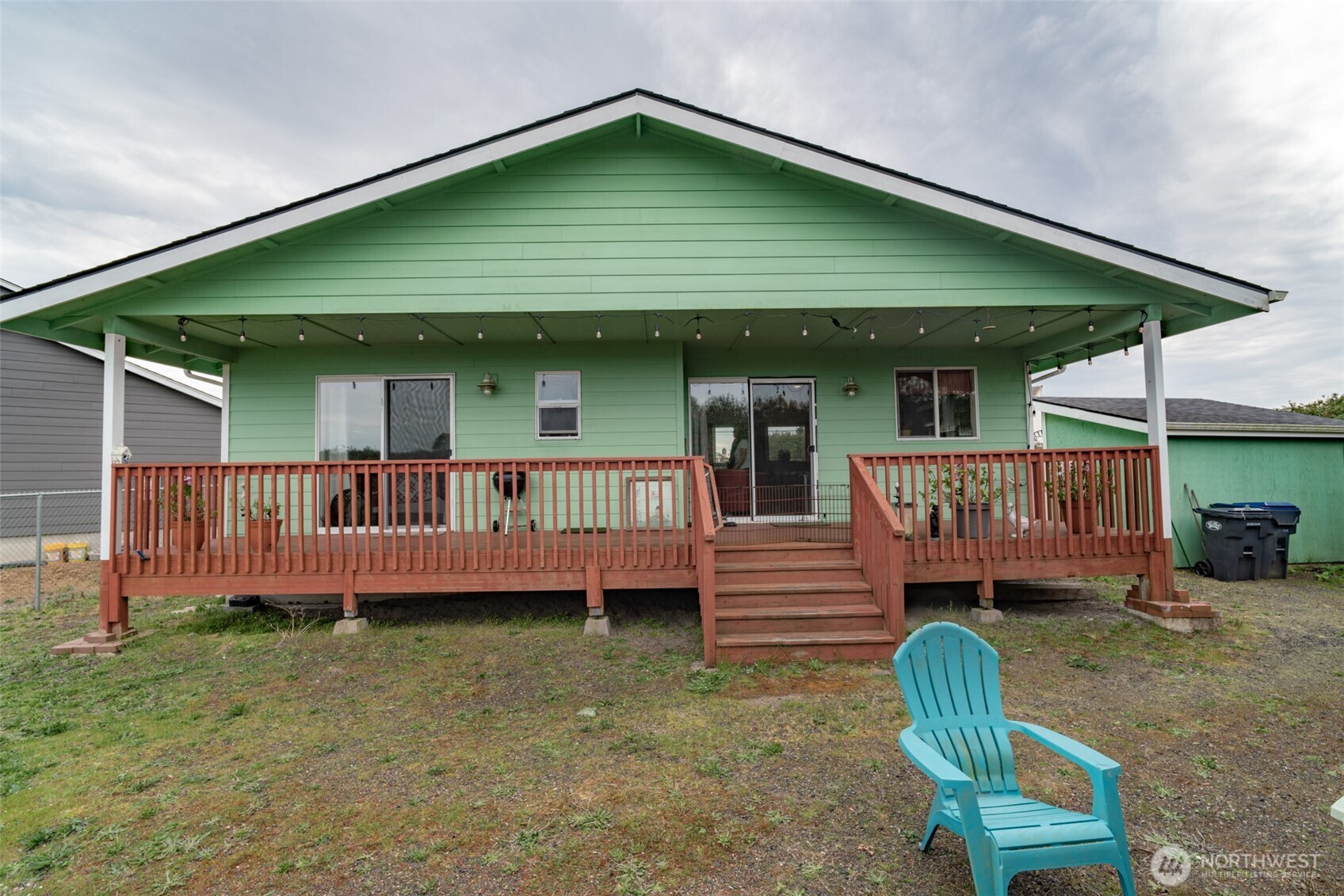 1116 Sw Glendover Court Property Photo 9