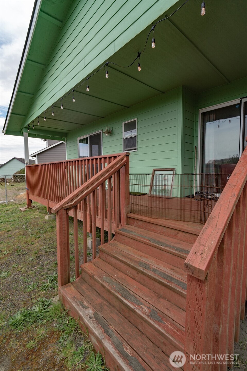1116 Sw Glendover Court Property Photo 12