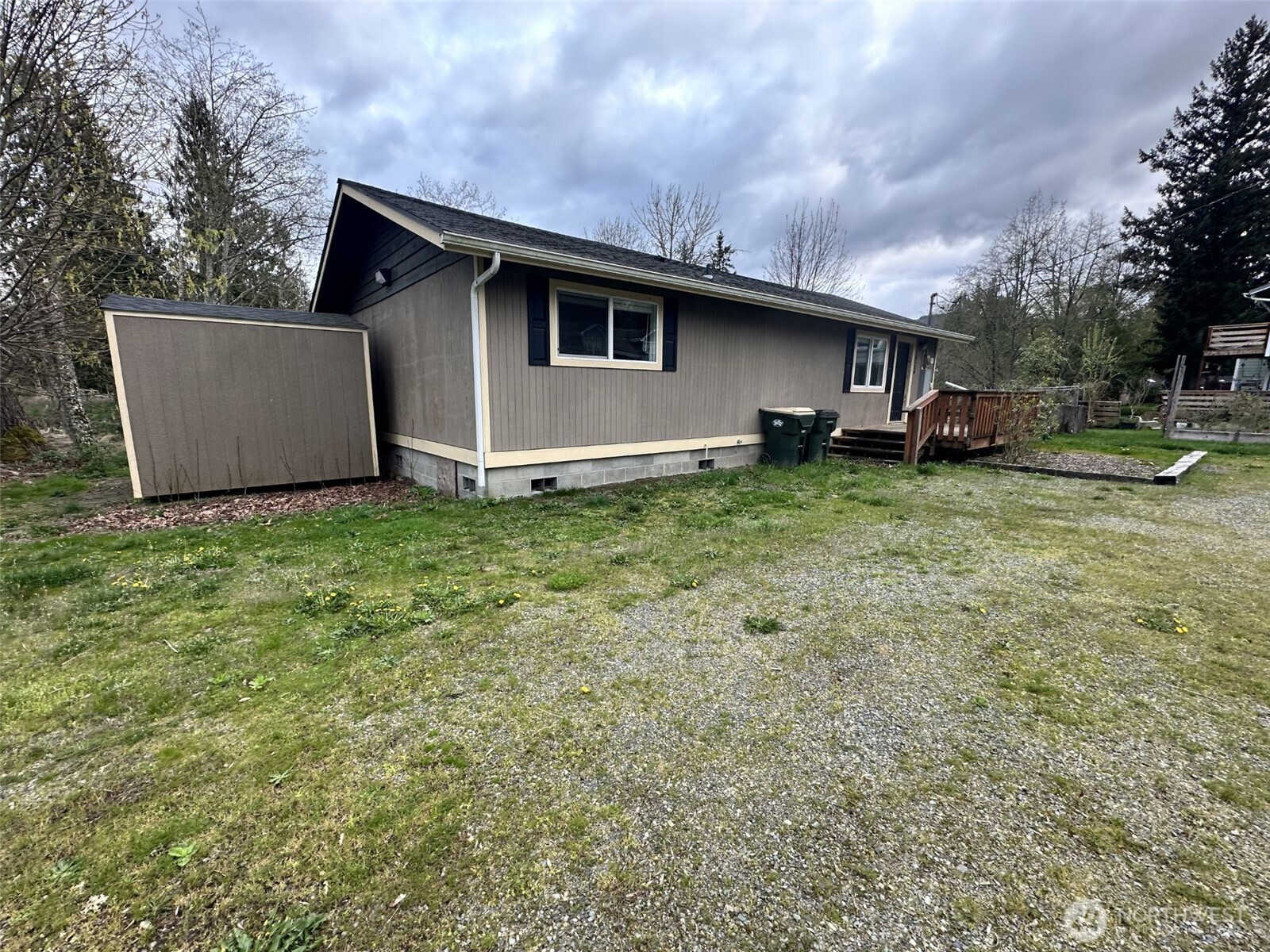 18538 Dynamite Dr Se Property Photo 3