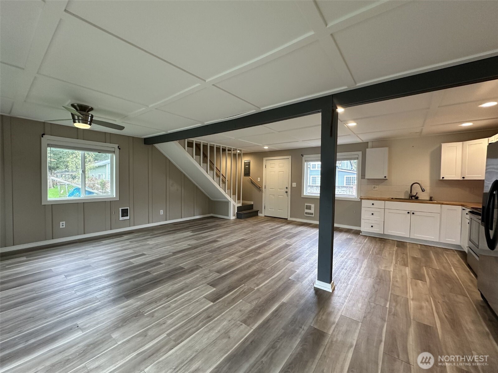 18538 Dynamite Dr Se Property Photo 9
