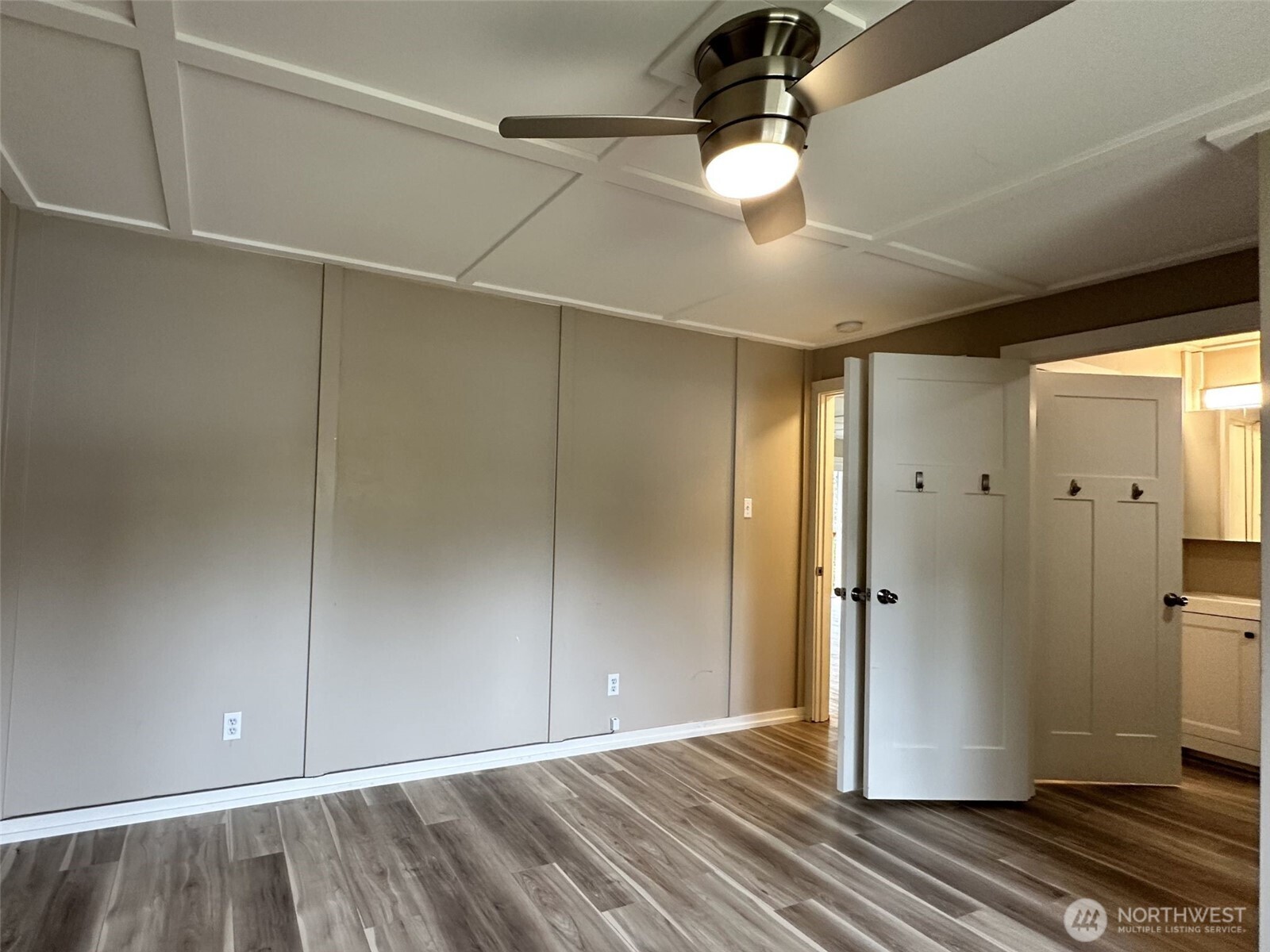 18538 Dynamite Dr Se Property Photo 11