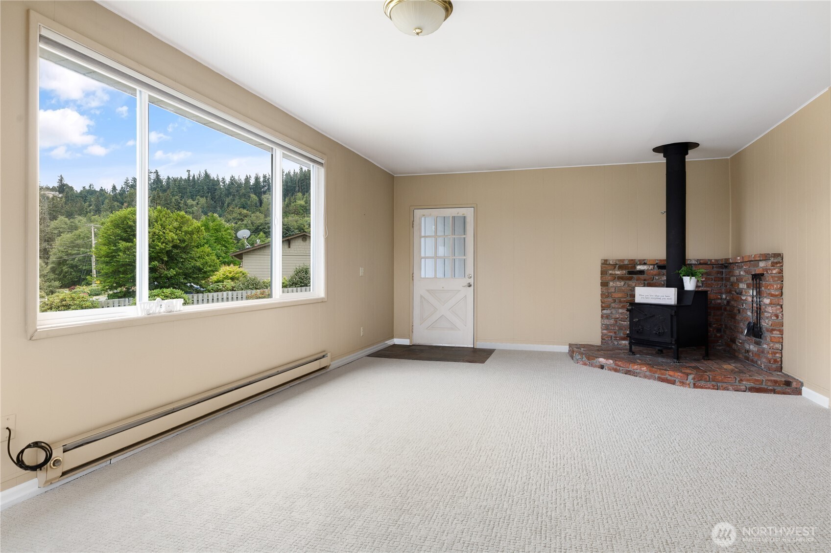 690 Maplewood Loop Property Photo 20