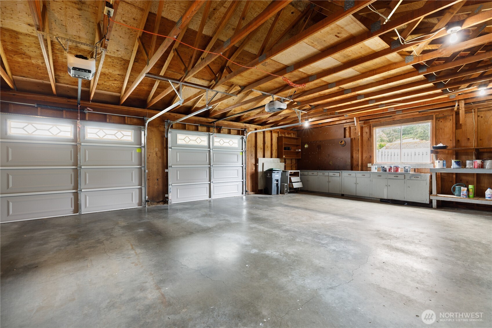 690 Maplewood Loop Property Photo 32