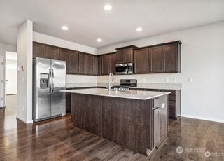 6930 Oleander Ave Ne Property Photo 10
