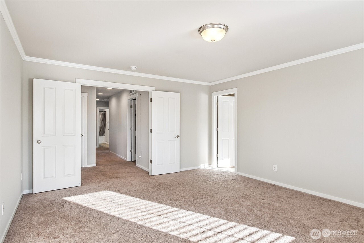 6930 Oleander Ave Ne Property Photo 16