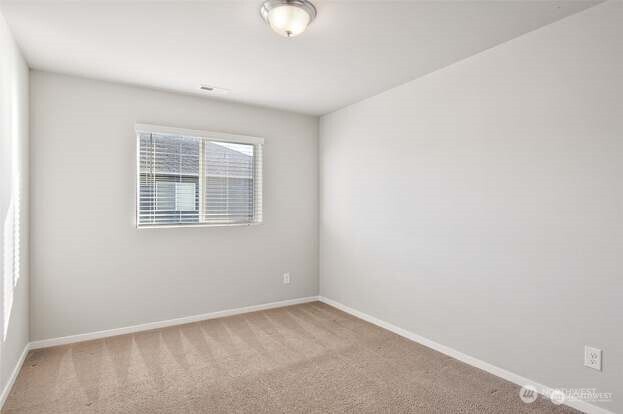 6930 Oleander Ave Ne Property Photo 19