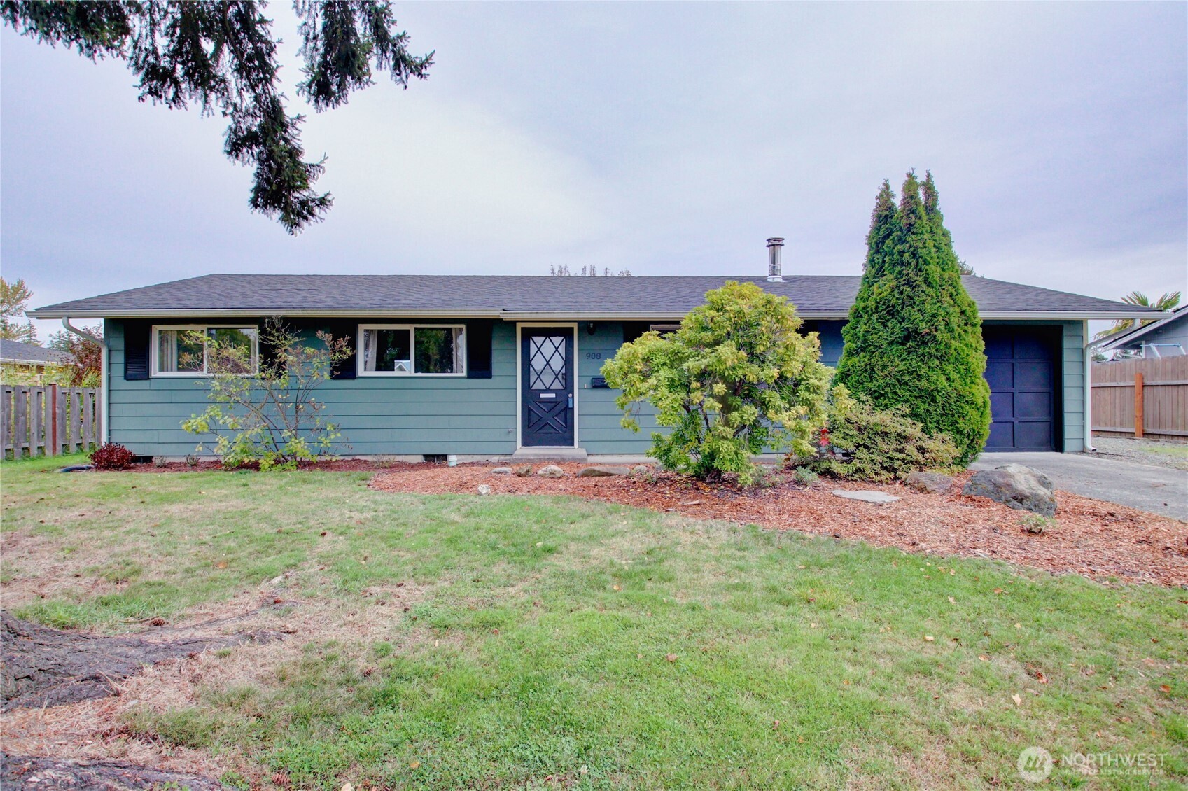 908 S 20th Property Photo 1