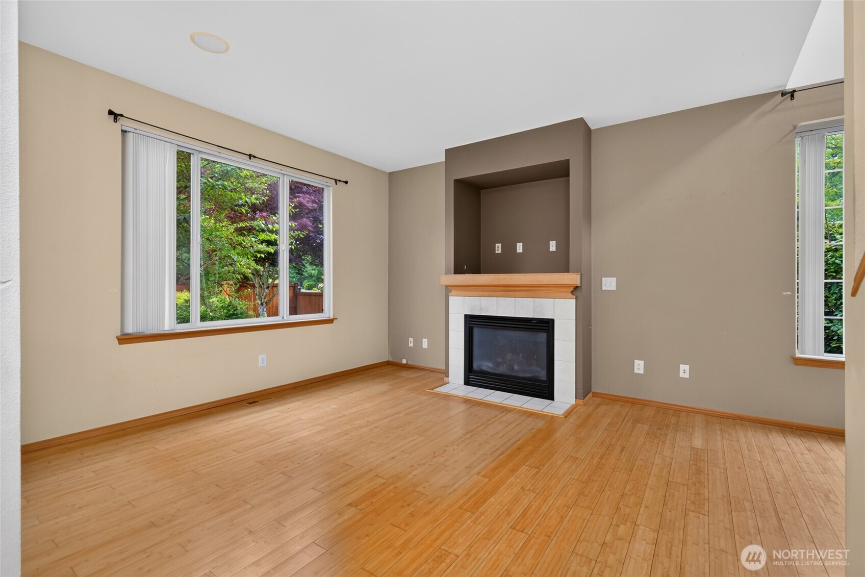 15106 48th Avenue Property Photo 4