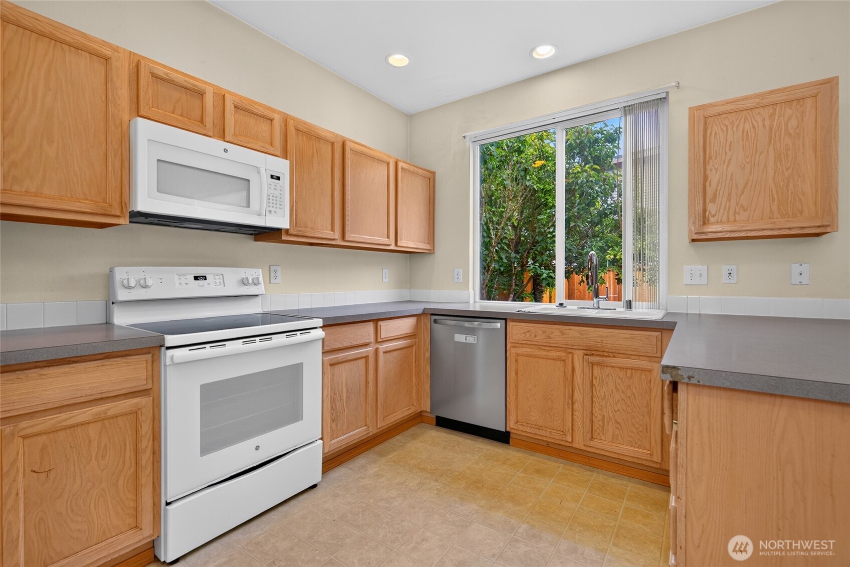 15106 48th Avenue Property Photo 14