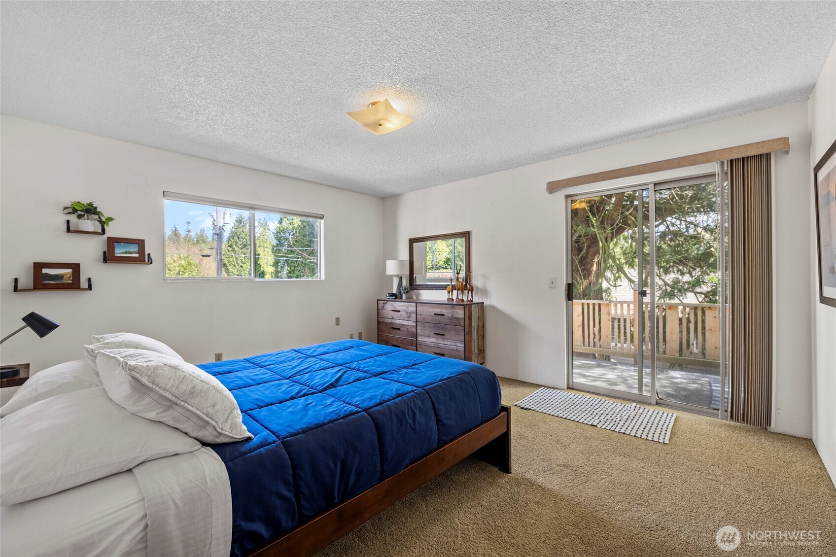 8252 Beach Way Drive Property Photo 25