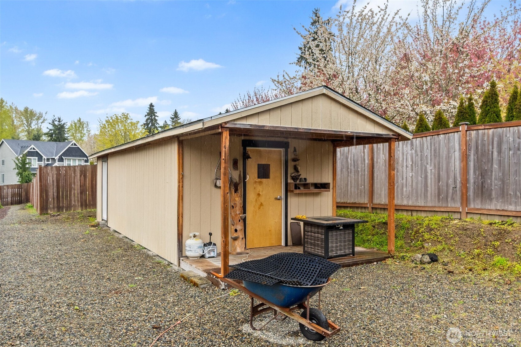 10411 32nd Street Property Photo 29