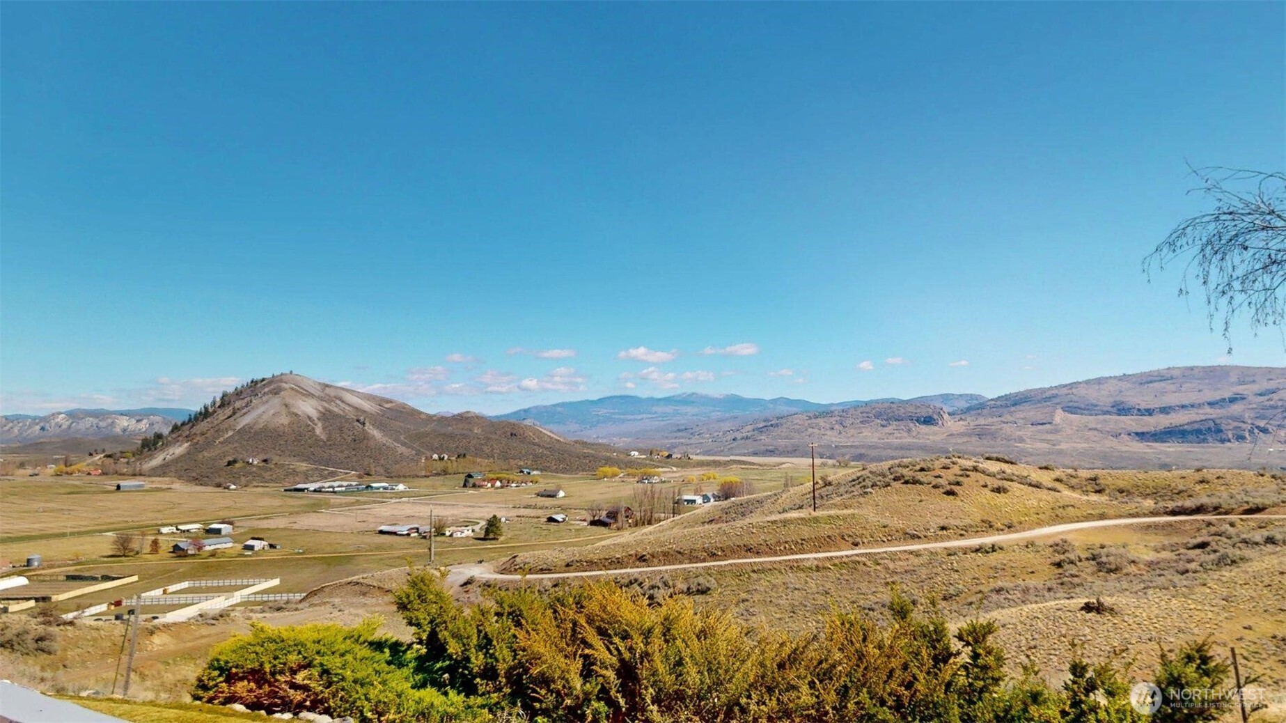 1811 Pine Creek Property Photo 3