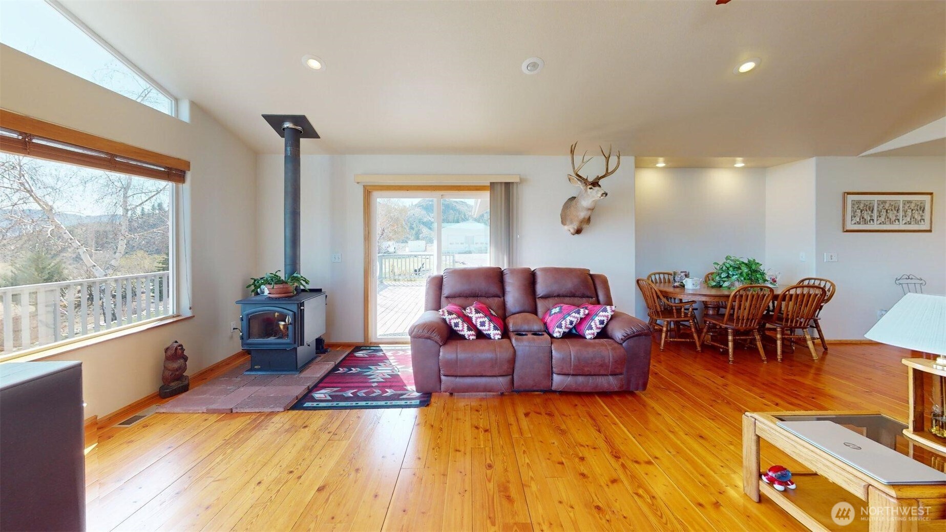 1811 Pine Creek Property Photo 5