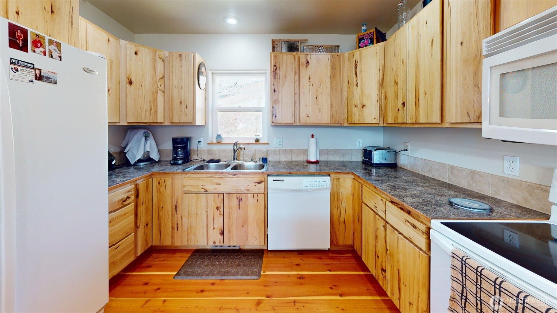 1811 Pine Creek Property Photo 7