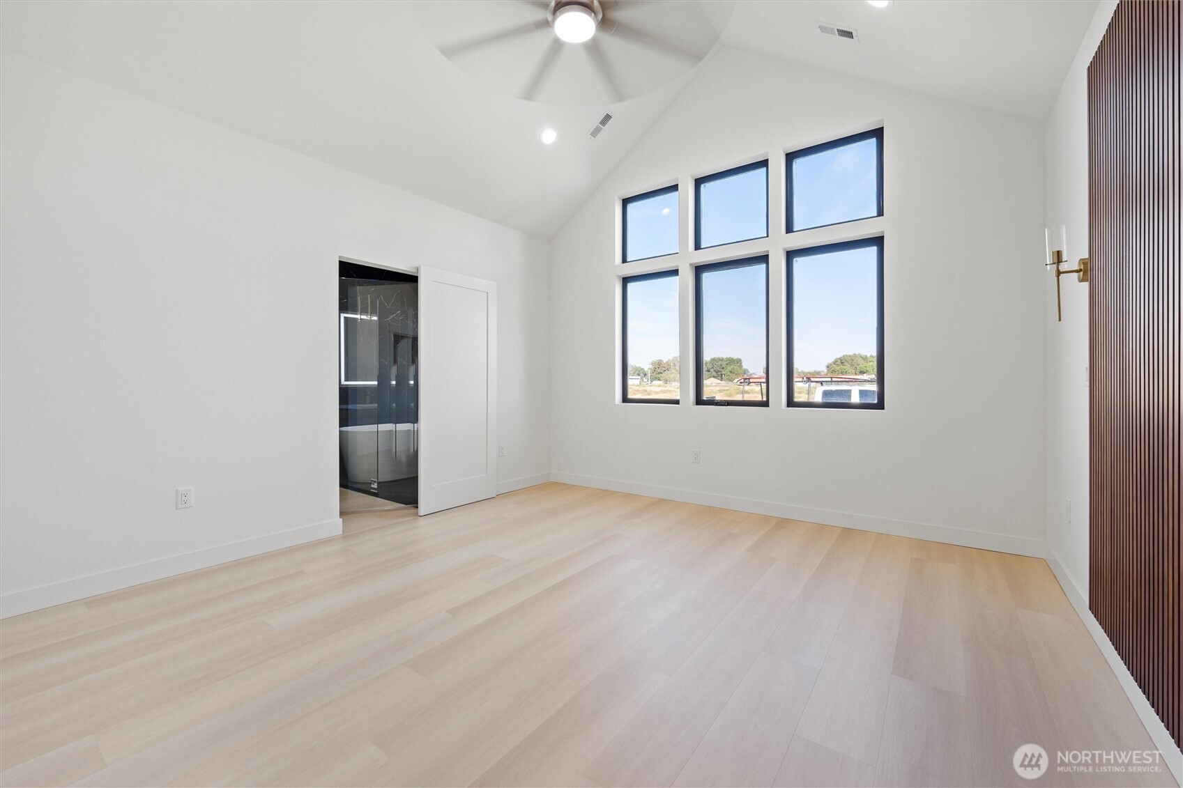 315 Buttercup Street Property Photo 12