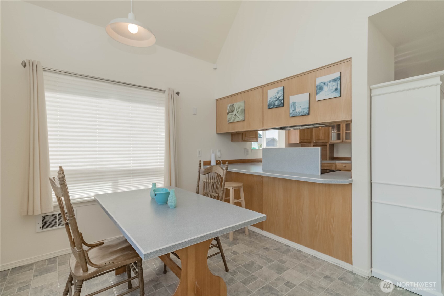 555 Ensign Avenue Property Photo 8