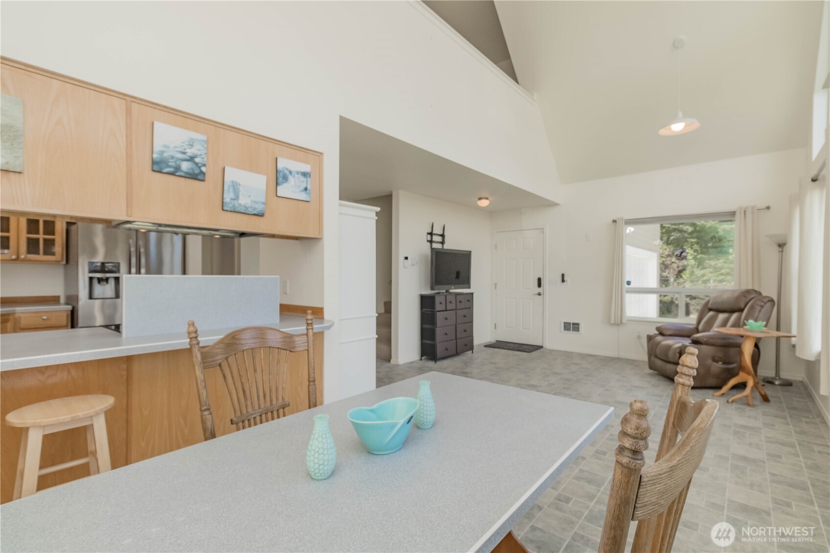 555 Ensign Avenue Property Photo 9